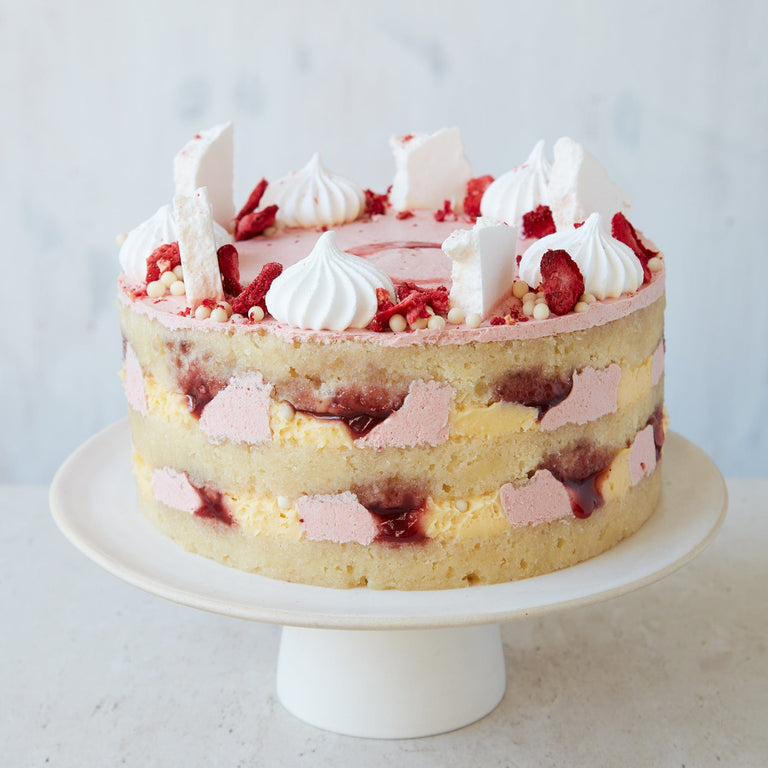 Cutter & Squidge Strawberry Eat-On Mess Cake