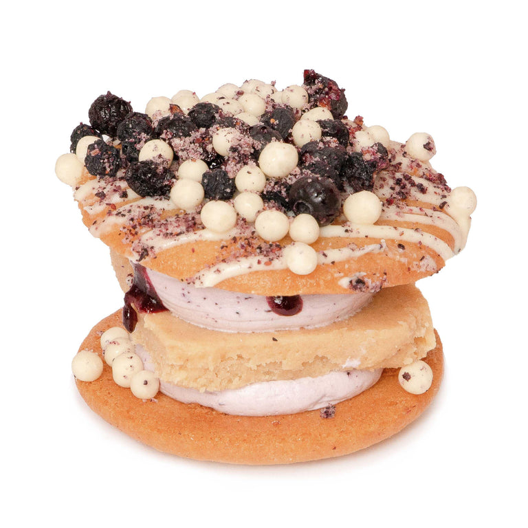Cutter & Squidge Box of 12 Blueberry Cheesecake