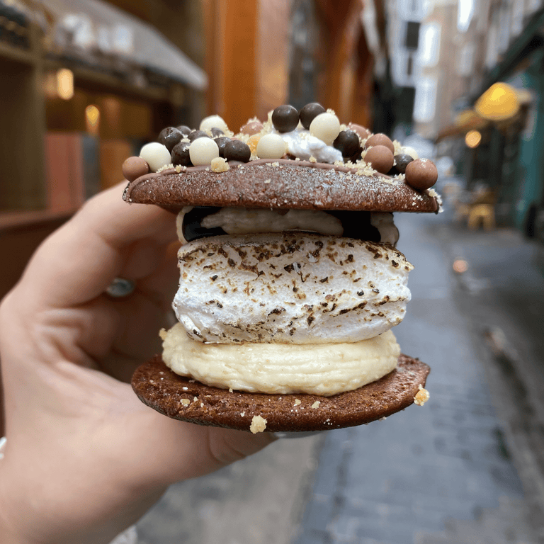 Cutter & Squidge Chocolate Biskie Box
