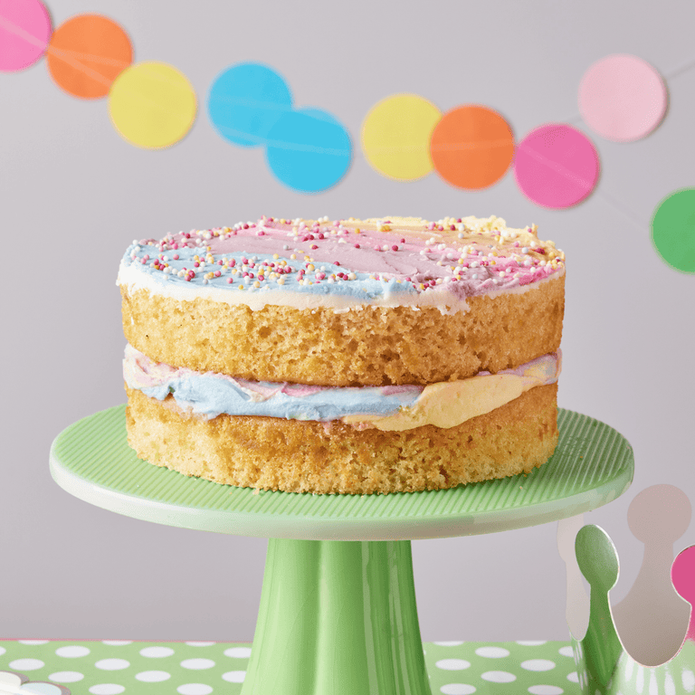 Cutter & Squidge Birthday Rainbow Sprinkle Happy Birthday Hamper with Prosecco