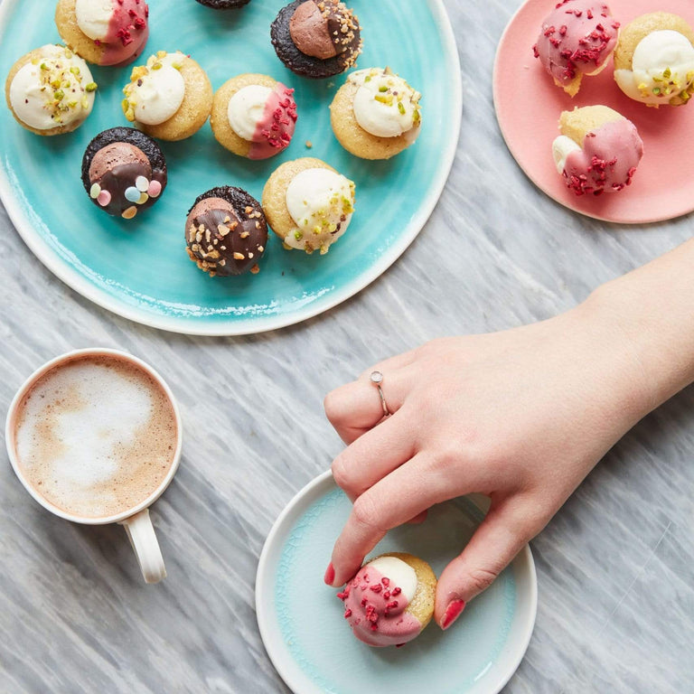 Cutter & Squidge Strawberry Vanilla Mini Cupcakes