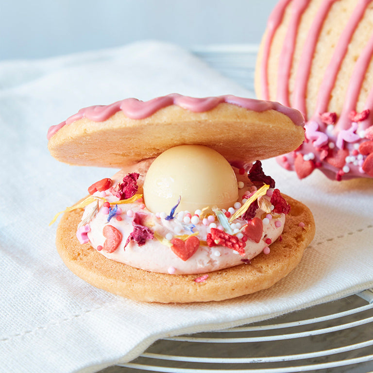 Cutter & Squidge Valentine's Day Biskie Box